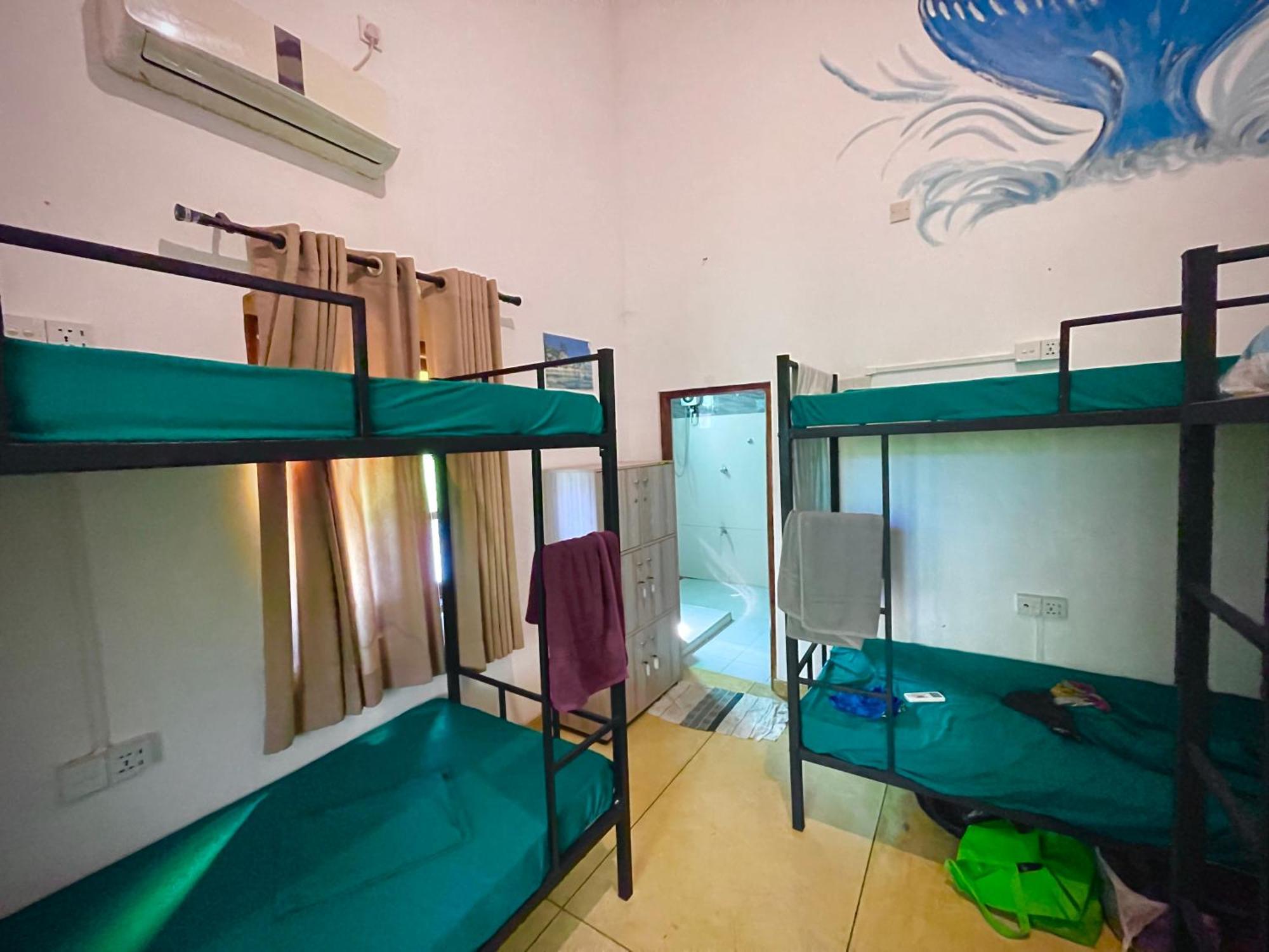 Rockstel Towers Backpacker Hostel Unawatuna Exterior photo